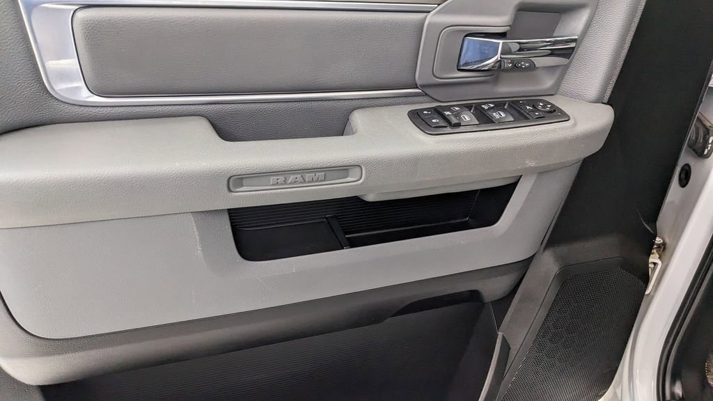 Used 2019 RAM 1500 Classic Warlock image 28