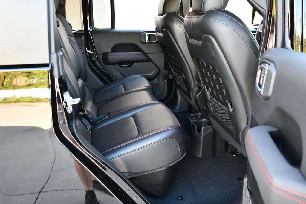 Used 2021 Jeep Gladiator Rubicon w/ Dual Top Group image 18