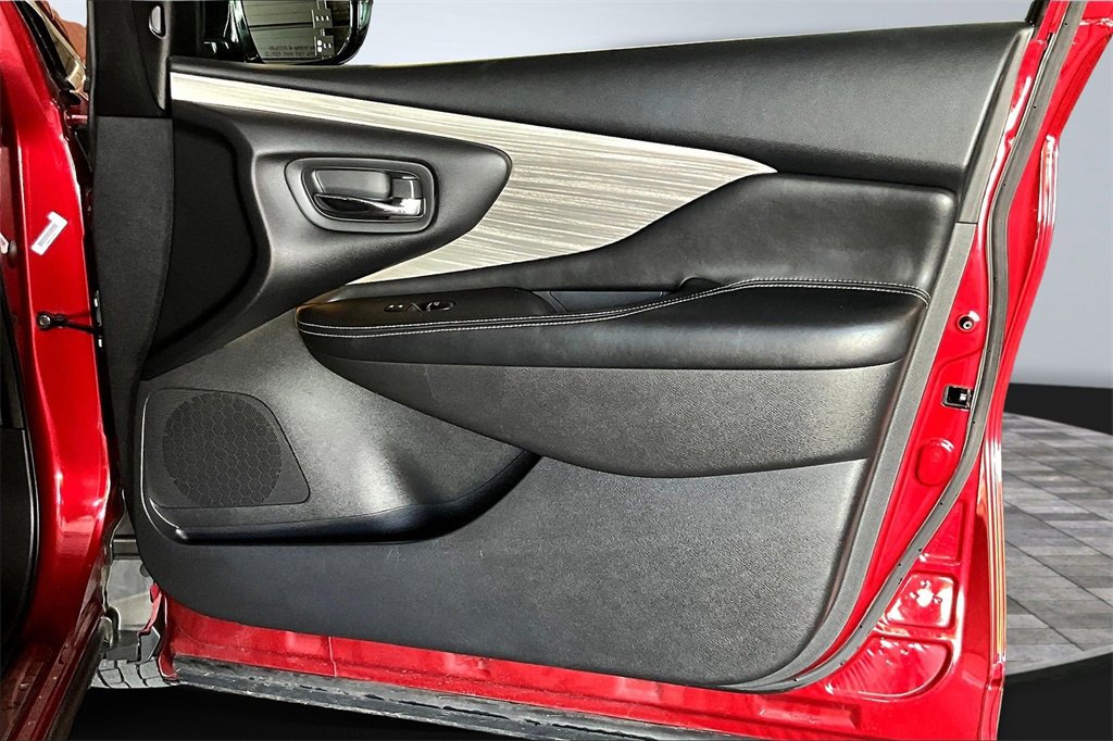 Used 2015 Nissan Murano SL w/ SL Technology Package image 23