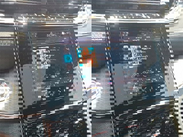 New 2025 Jeep Grand Cherokee L Laredo w/ Luxury Tech Group I image 13