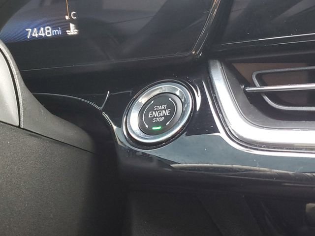 Used 2025 Chevrolet Trax RS w/ Driver Confidence Package image 30