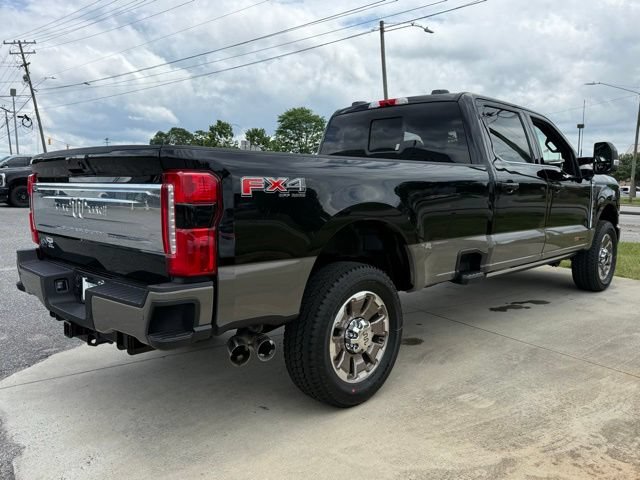 New 2026 Ford F350 King Ranch w/ FX4 Off-Road Package AWD/4WD image 10
