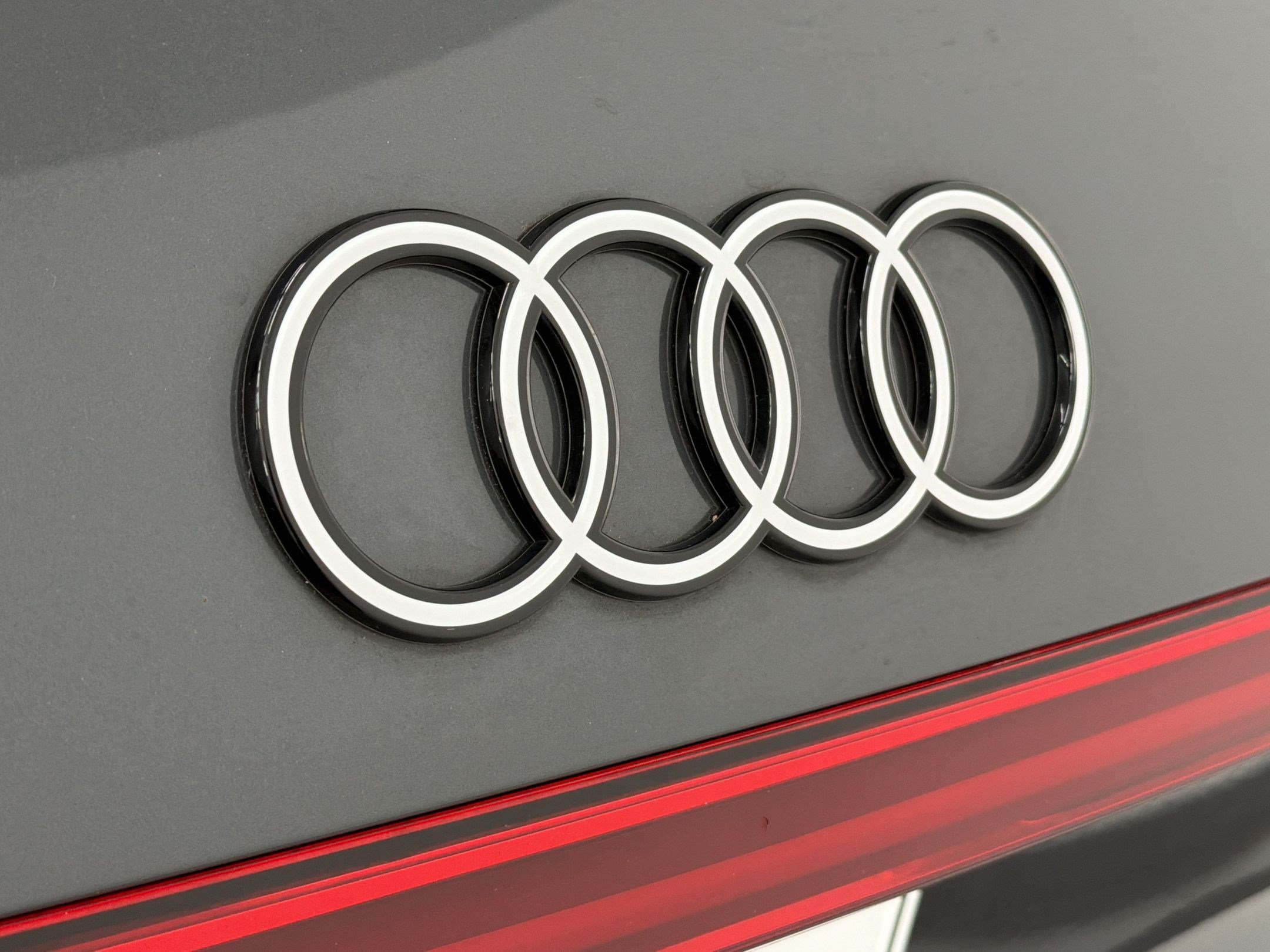 Used 2025 Audi Q5 Premium w/ Convenience Package AWD/4WD image 35