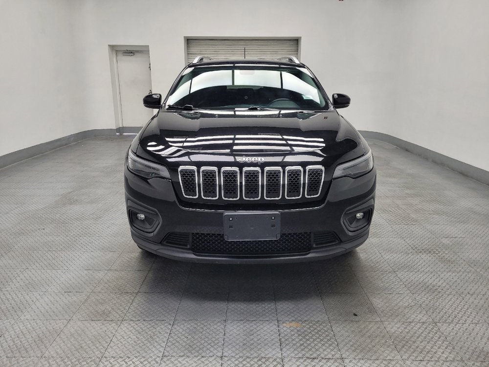 Used 2019 Jeep Cherokee Latitude Plus w/ Cold Weather Group AWD/4WD image 14