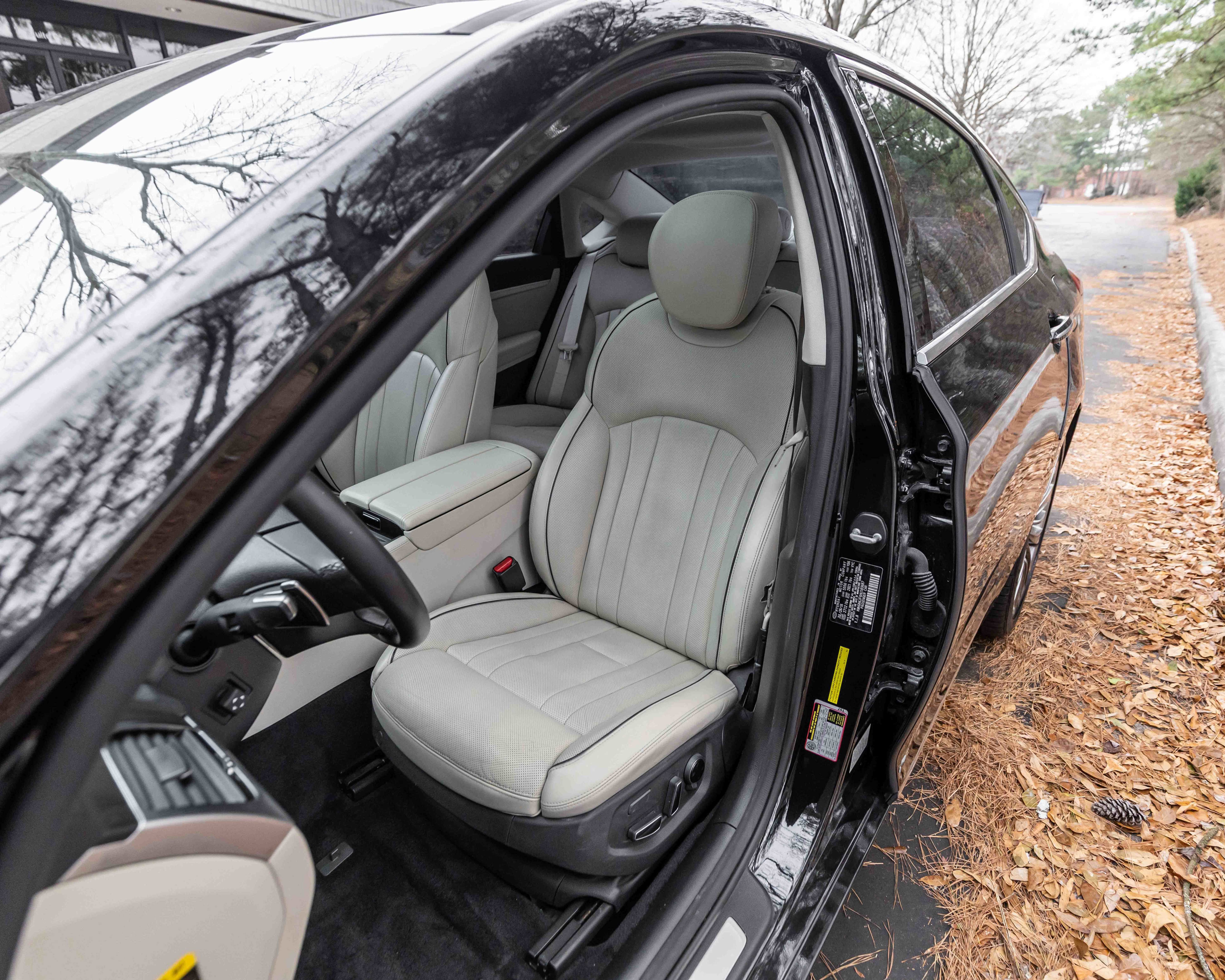 Used 2017 Genesis G80 5.0 Ultimate image 14