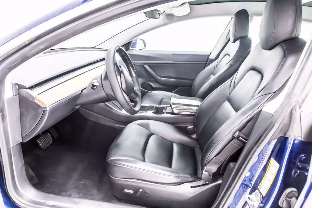 Used 2020 Tesla Model 3 Standard Range Plus RWD image 29