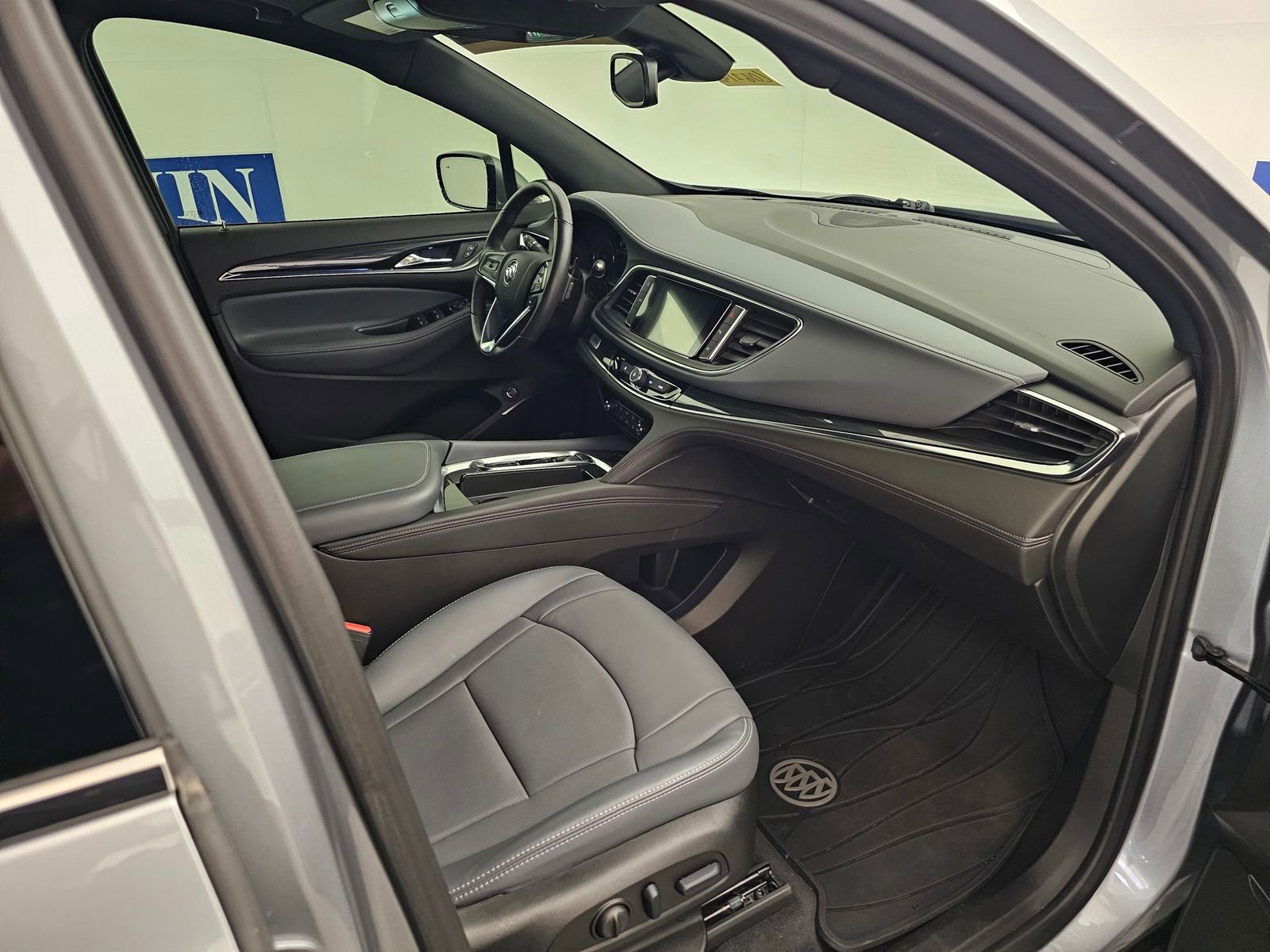 Used 2024 Buick Enclave Essence w/ Experience Buick Package image 36