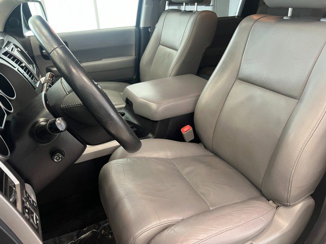 Used 2017 Toyota Sequoia Limited w/ Safety & Convenience Package AWD/4WD image 10