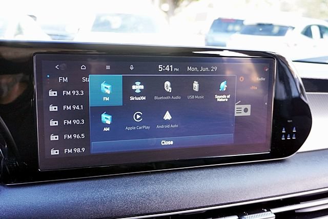 Certified 2025 Hyundai Palisade SEL FWD image 25