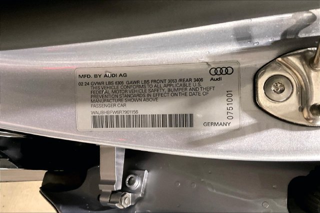 Used 2024 Audi RS e-tron GT w/ Carbon Performance Package AWD/4WD image 34