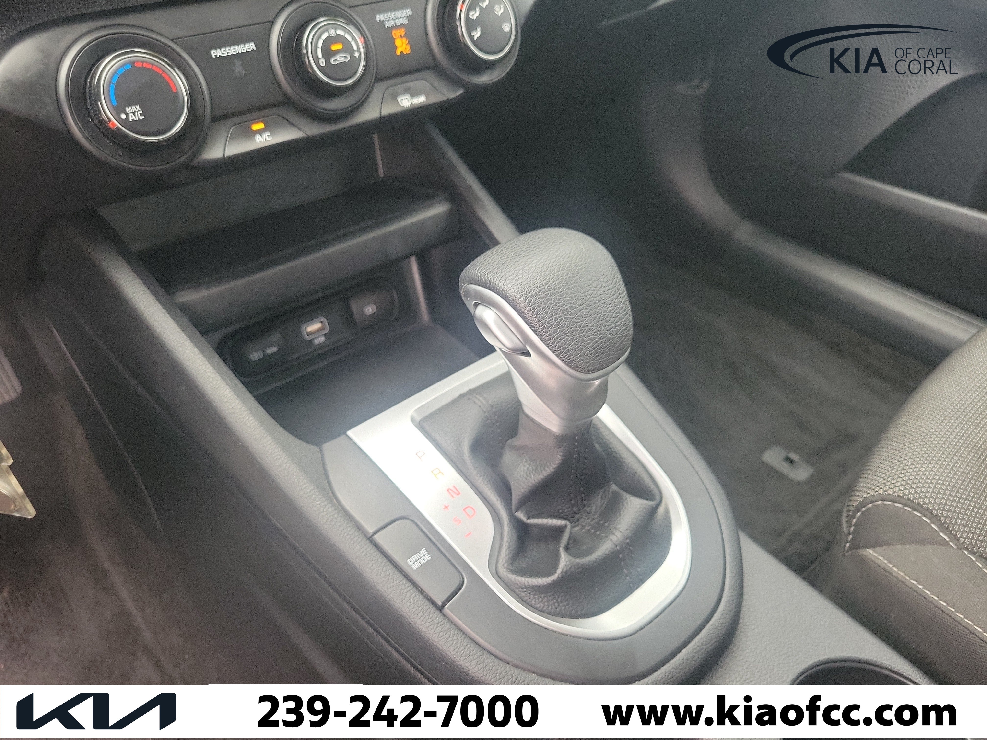 Certified 2024 Kia Forte LXS w/ LXS Technology Package FWD image 30