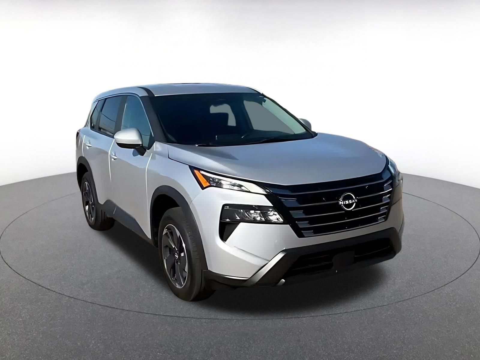 Used 2025 Nissan Rogue SV AWD/4WD image 3