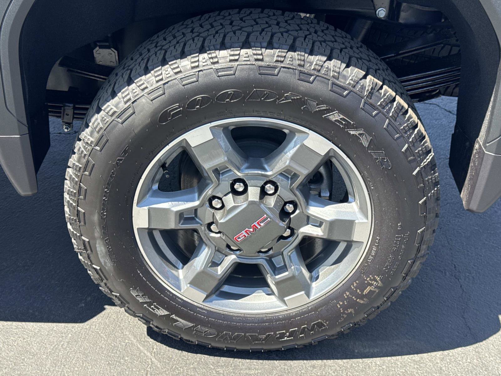 New 2026 GMC Sierra 2500 SLT w/ SLT Premium Package image 30