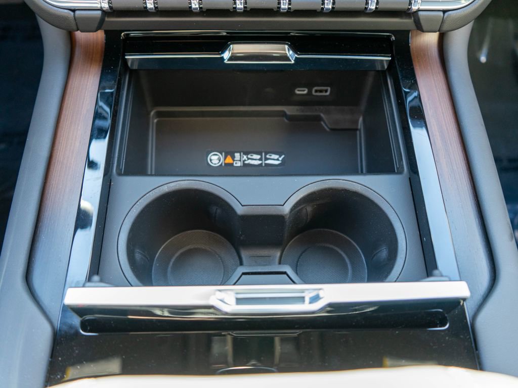 New 2026 GMC Yukon XL Denali w/ Denali Reserve Package image 31