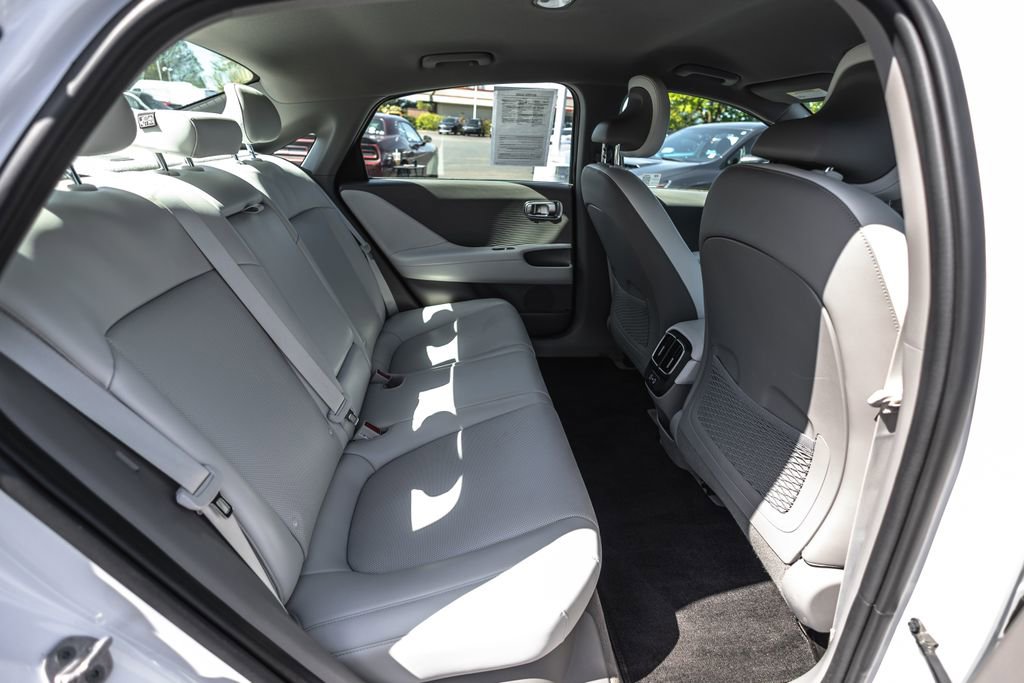 Used 2024 Hyundai Ioniq 6 SEL AWD/4WD image 28