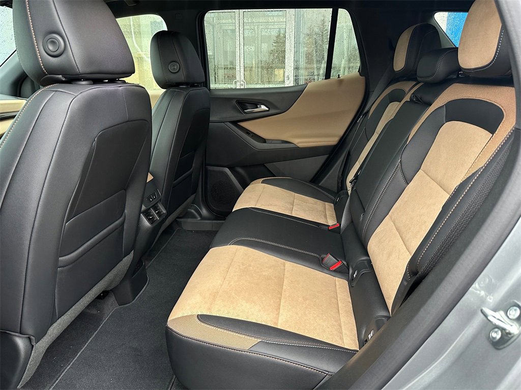 Used 2026 Chevrolet Equinox ACTIV w/ Convenience Package III image 15