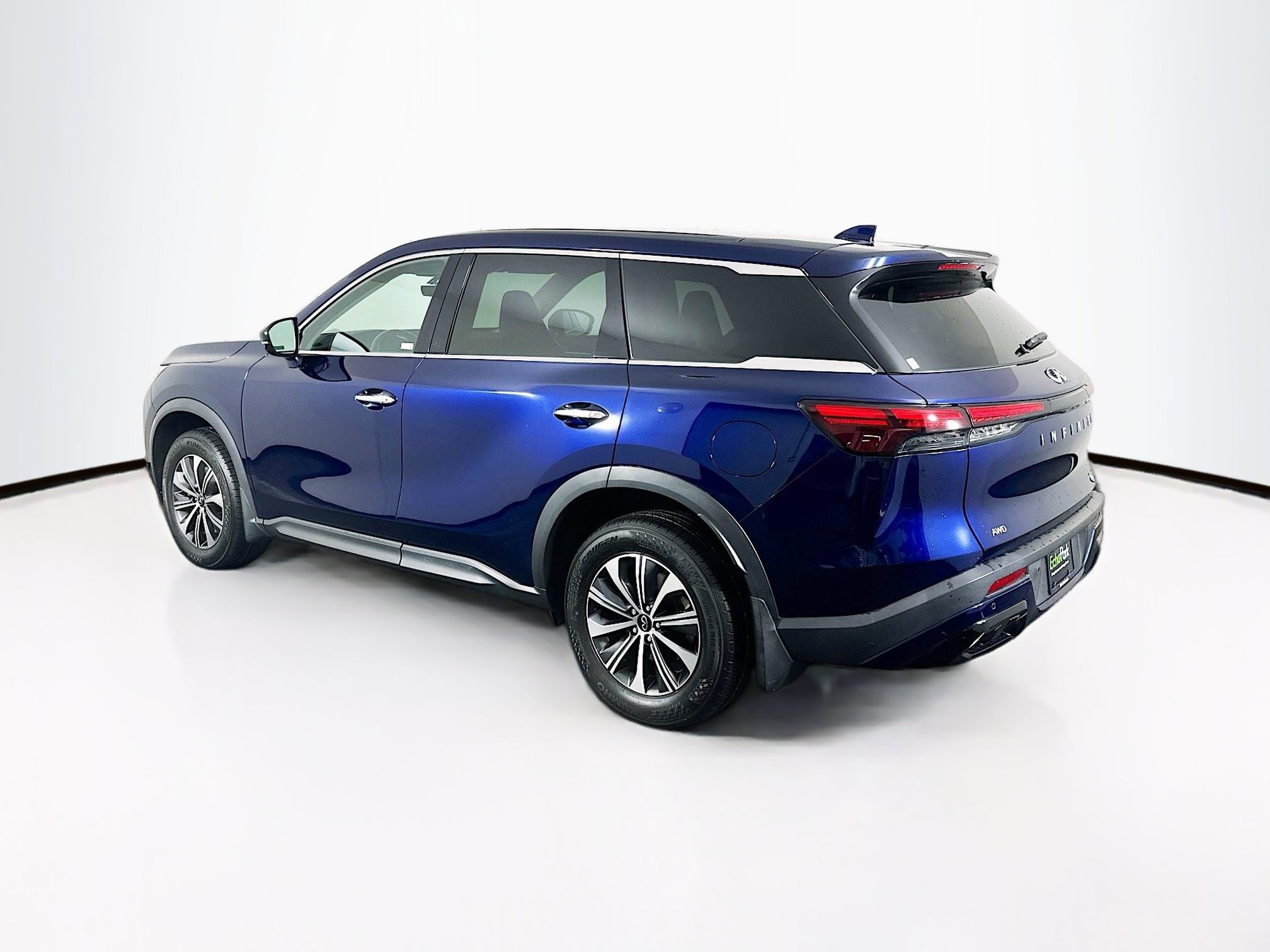 Used 2023 INFINITI QX60 Pure AWD/4WD image 5