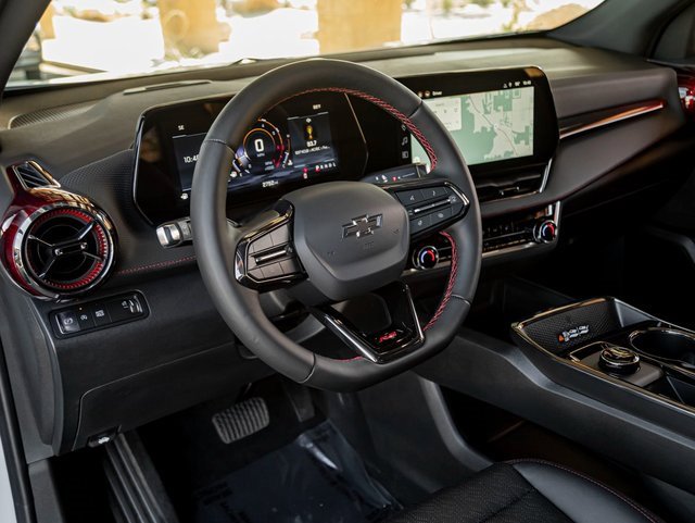 Used 2026 Chevrolet Equinox RS image 15