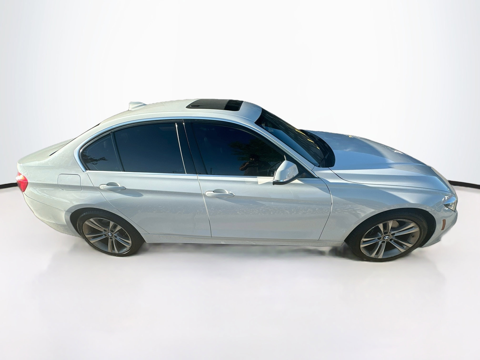 Used 2017 BMW 330i xDrive Sedan AWD/4WD image 10