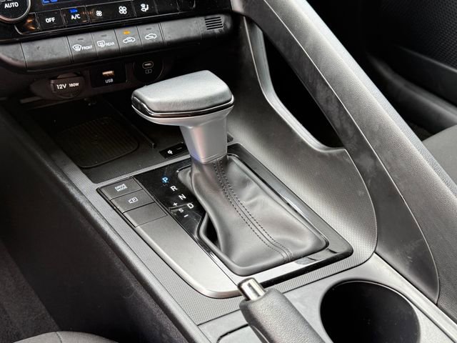 Used 2025 Hyundai Elantra Sport image 24