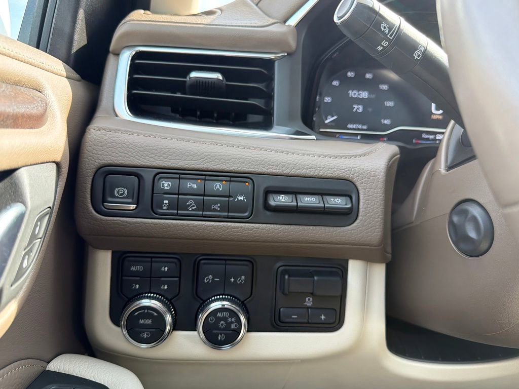 Used 2023 GMC Yukon XL Denali w/ Denali Reserve Package image 21