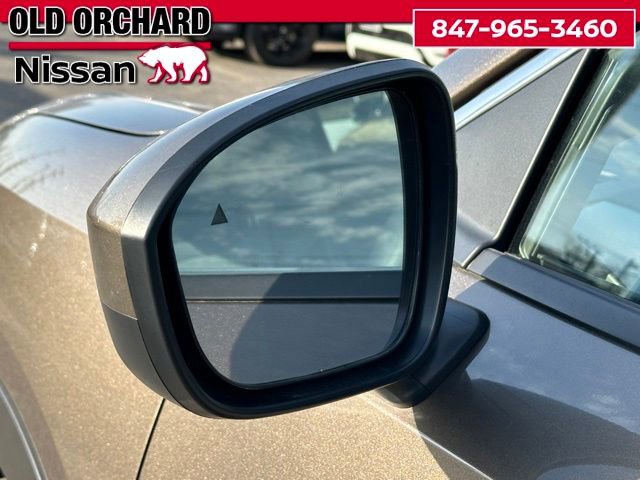 Used 2025 Nissan Kicks SV w/ Interior Electronics Package FWD image 8