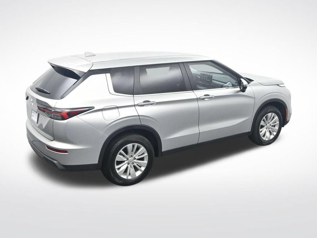 Used 2025 Mitsubishi Outlander ES AWD/4WD image 35