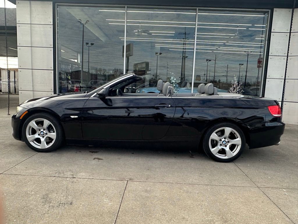 Used 2009 BMW 328i Convertible image 15