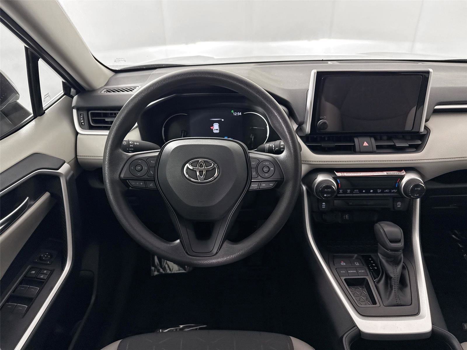 Certified 2025 Toyota RAV4 XLE image 31