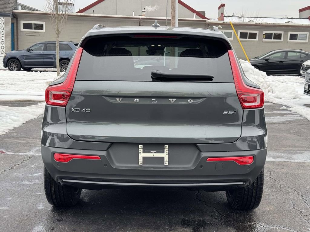 New 2026 Volvo XC40 B5 Plus w/ Protection Package Premier image 22