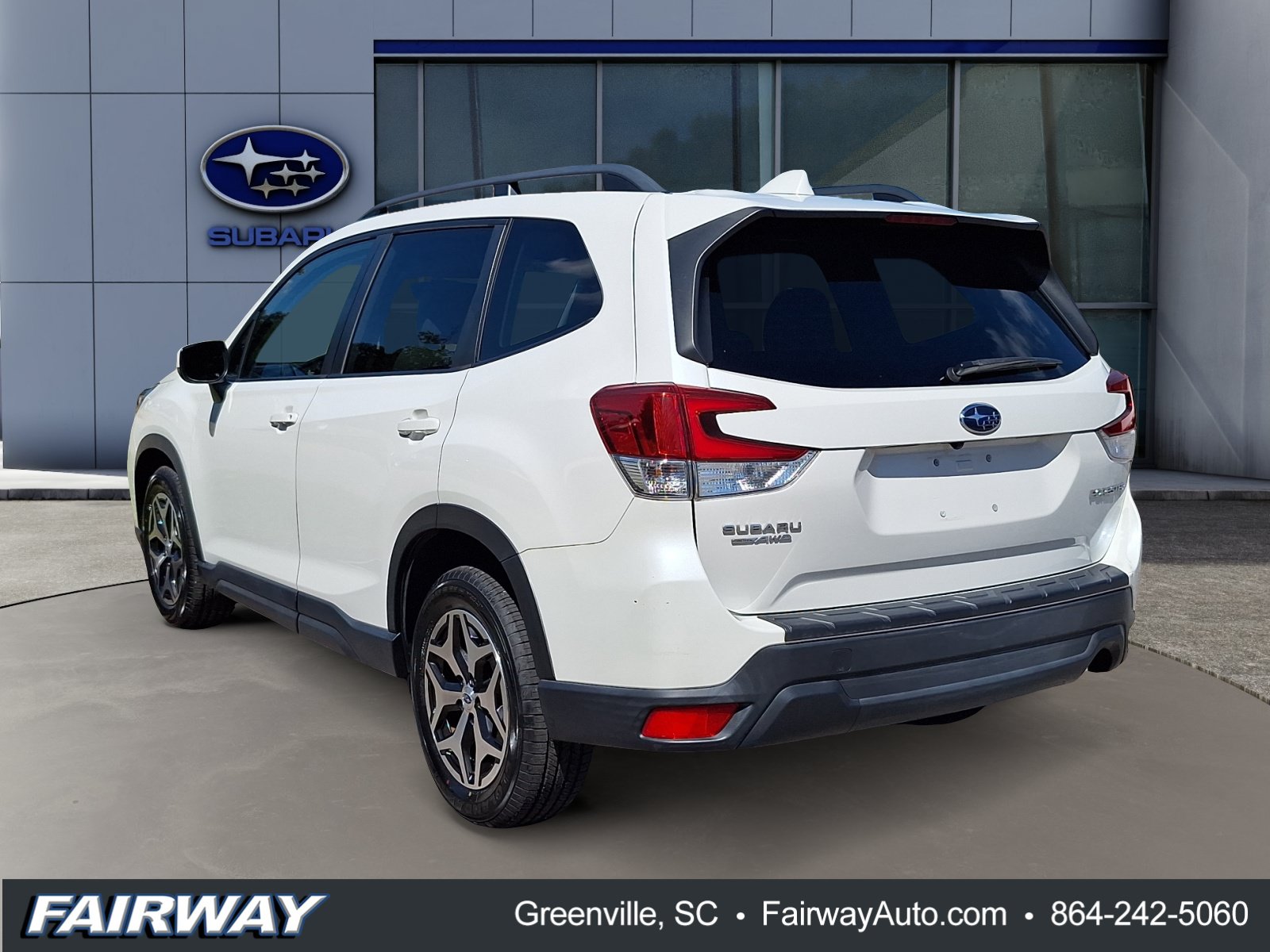 Used 2020 Subaru Forester Premium AWD/4WD image 3