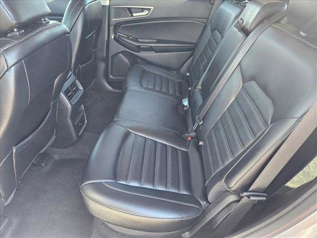 Used 2023 Ford Edge SEL image 16