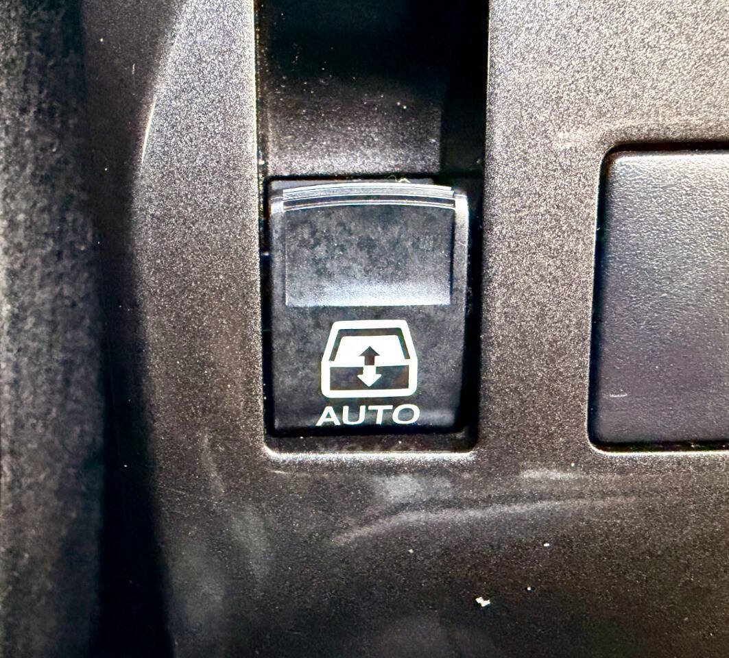 Used 2016 Toyota 4Runner Trail AWD/4WD image 10