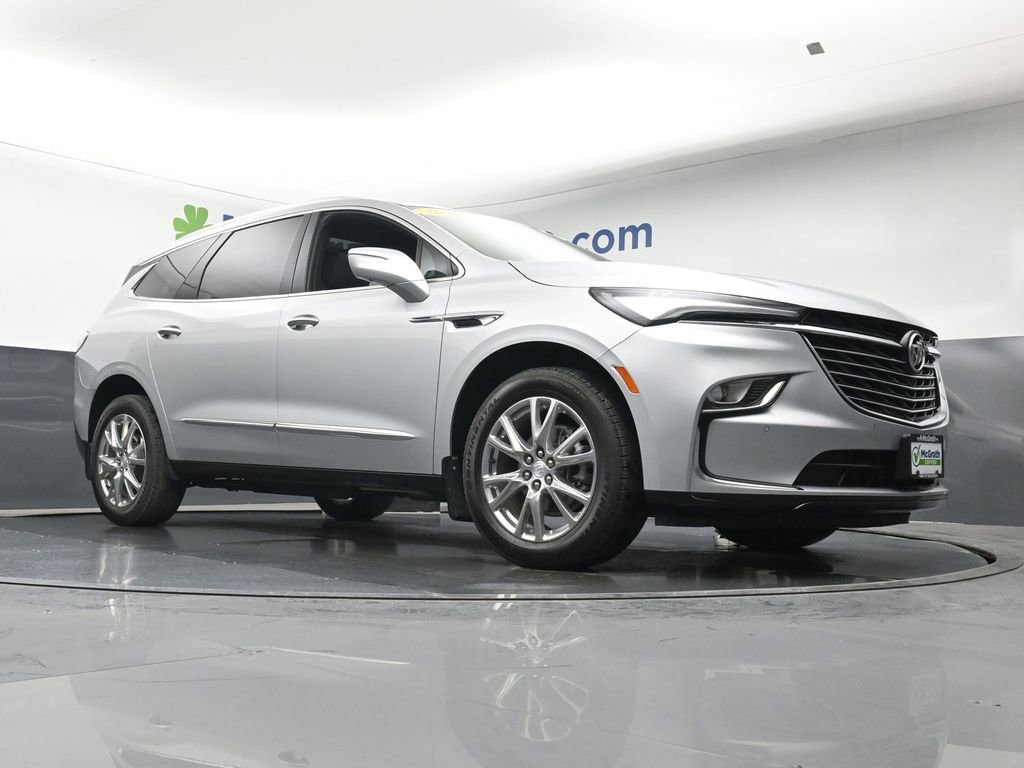 Used 2022 Buick Enclave Premium w/ Experience Buick Package image 26