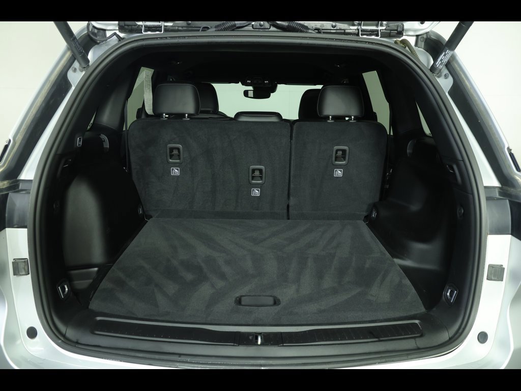 Used 2023 Jeep Grand Cherokee Altitude image 15