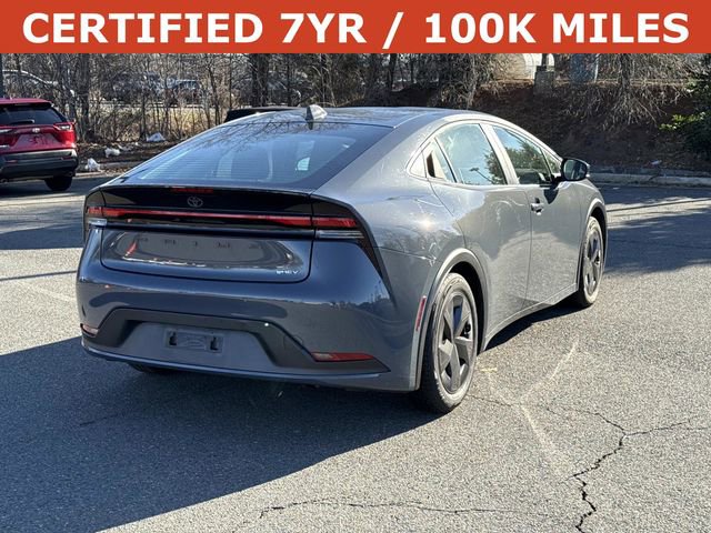 Used 2024 Toyota Prius LE image 2