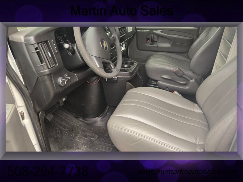 Used 2010 Chevrolet Express 1500 AWD w/ Power Package image 10