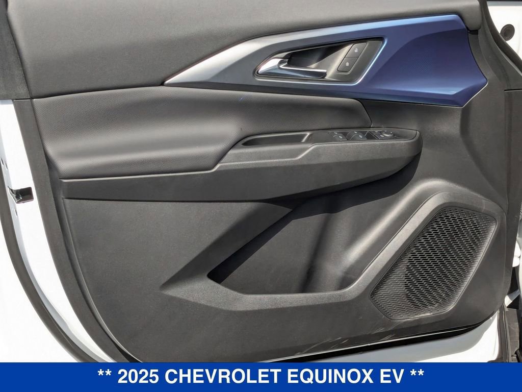 New 2025 Chevrolet Equinox EV LT AWD/4WD image 11