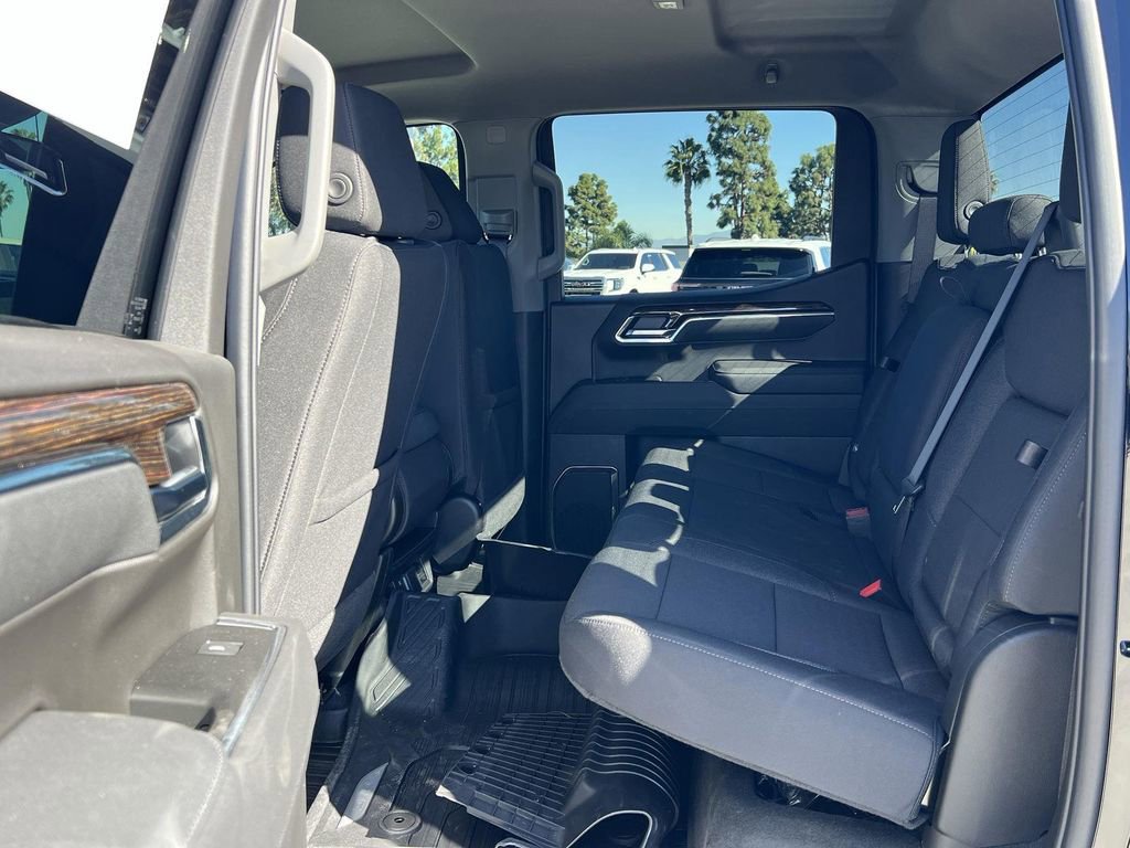 New 2026 GMC Sierra 1500 Elevation w/ LPO, Elevation Black Package image 26