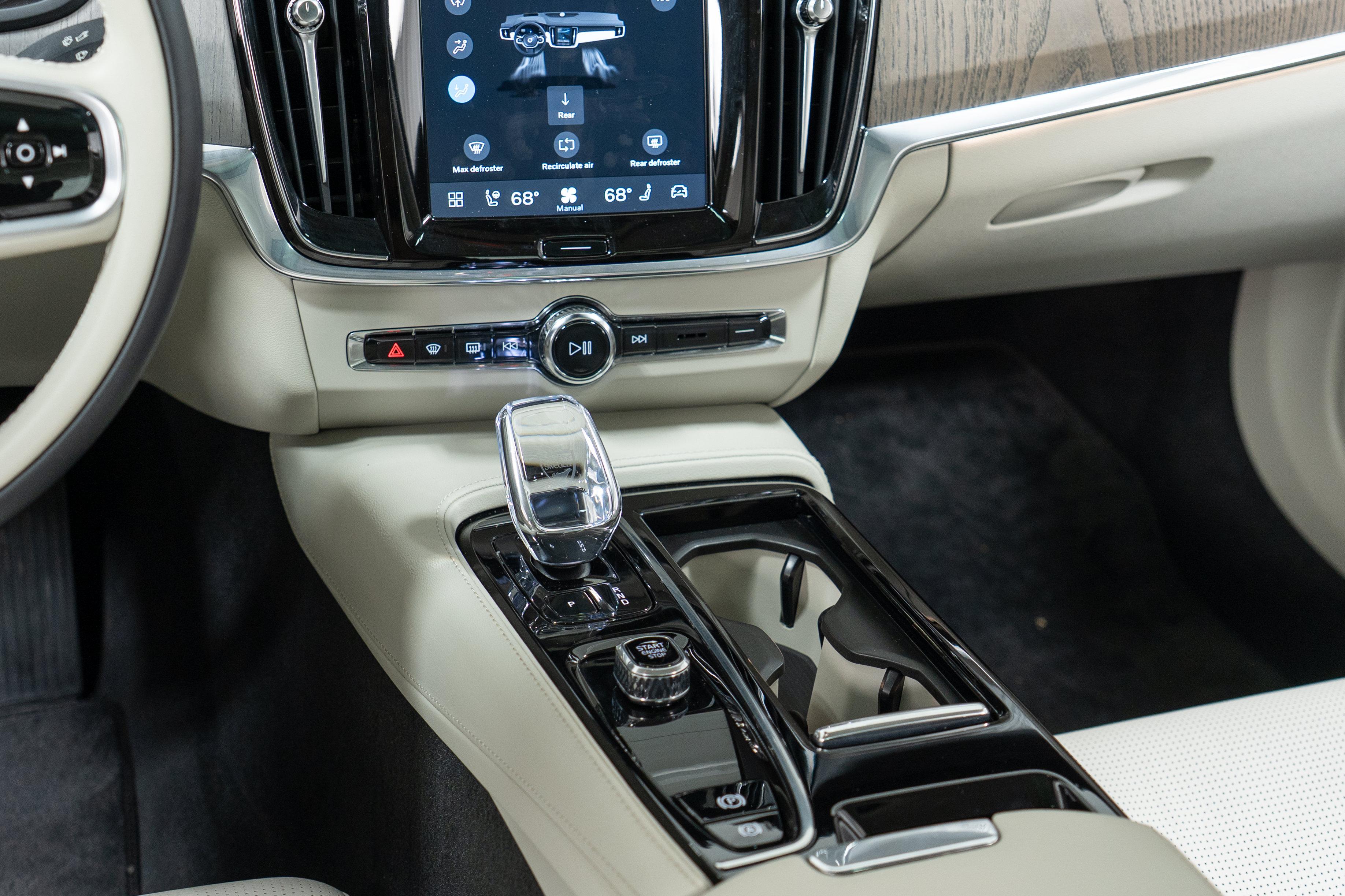 Certified 2025 Volvo S90 T8 Ultra AWD/4WD image 20