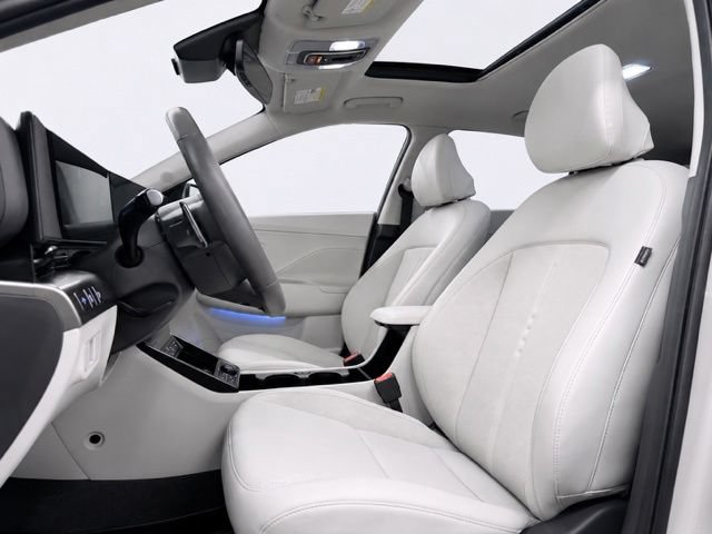 Used 2025 Hyundai Kona Limited AWD/4WD image 13