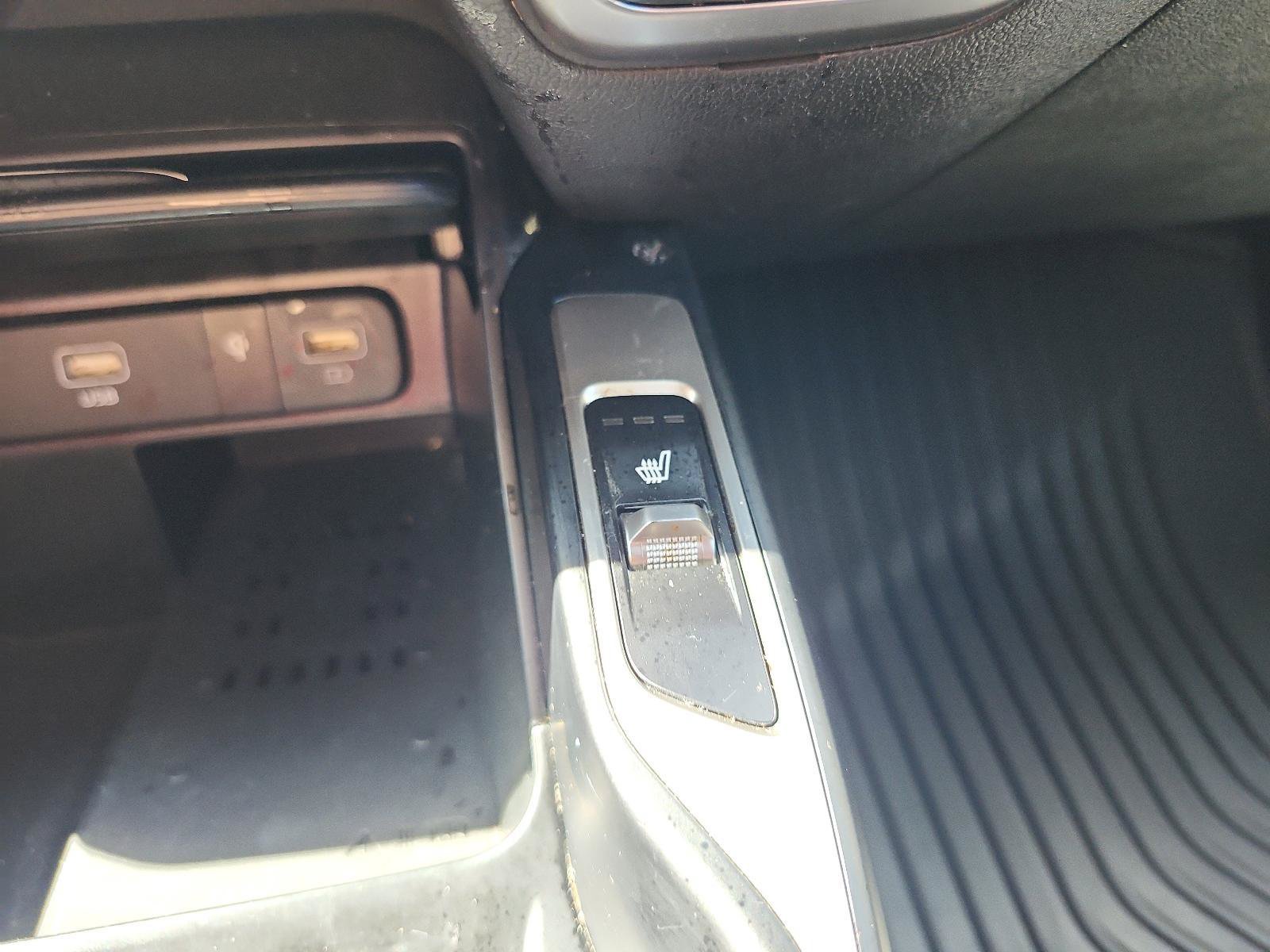 Used 2023 Kia Sorento S w/ Panoramic Sunroof Package AWD/4WD image 19
