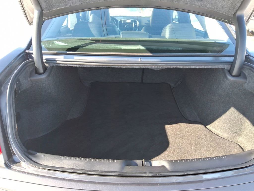 Certified 2022 Chrysler 300 Touring L w/ Comfort Group image 11