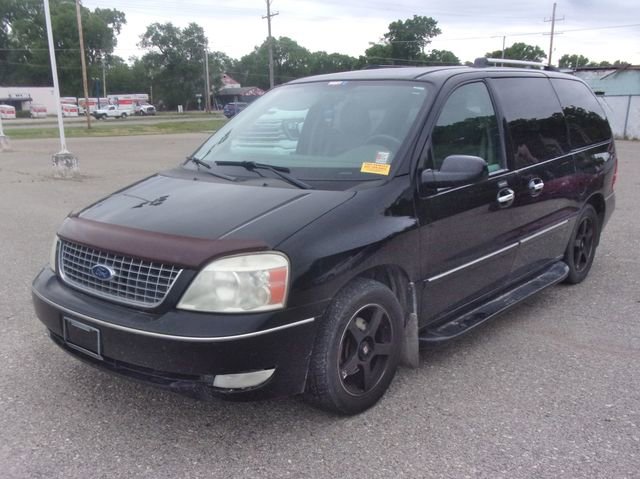 Used 2006 Ford Freestar Limited FWD image 3
