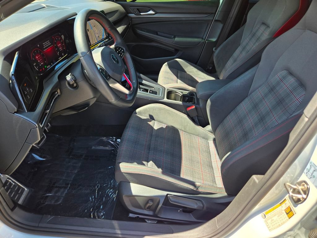 Used 2022 Volkswagen GTI SE FWD image 8