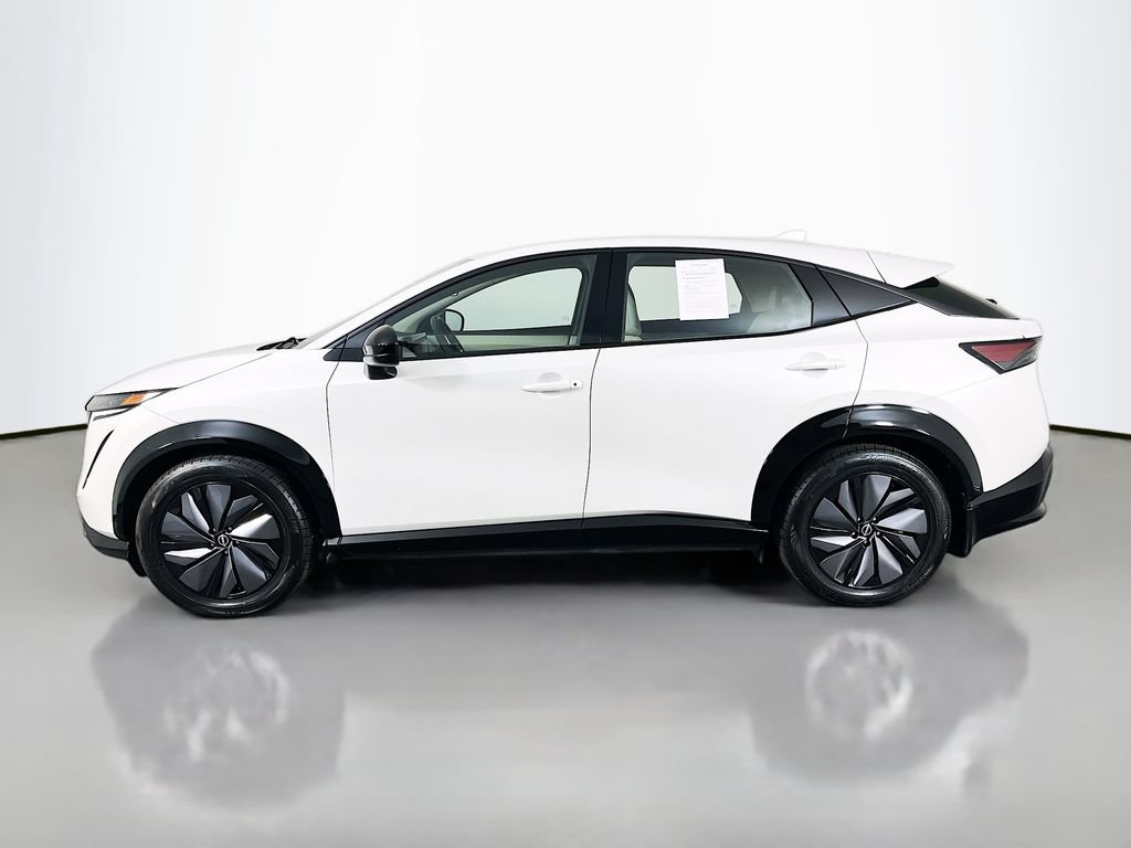 Used 2023 Nissan Ariya AWD image 5