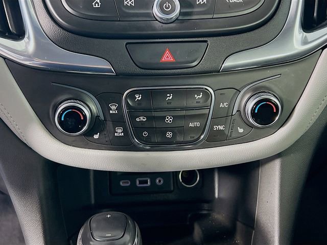 Used 2021 Chevrolet Equinox Premier FWD image 23