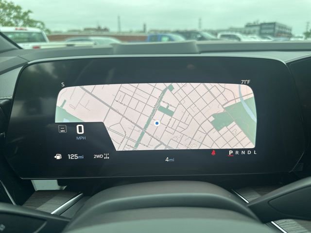 New 2025 Chevrolet Suburban Premier w/ Sun And Tow Package image 18