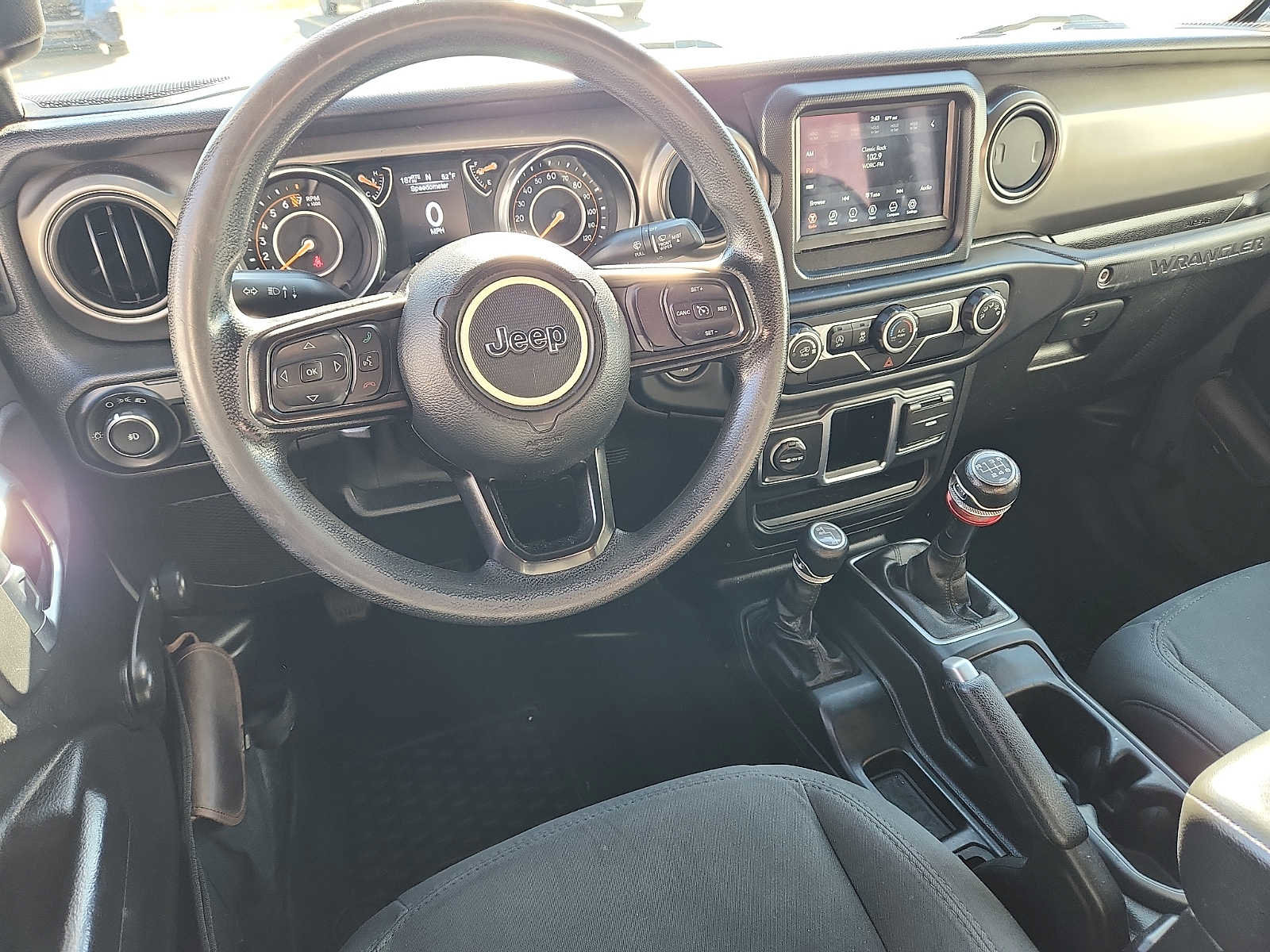 Used 2019 Jeep Wrangler Sport image 11