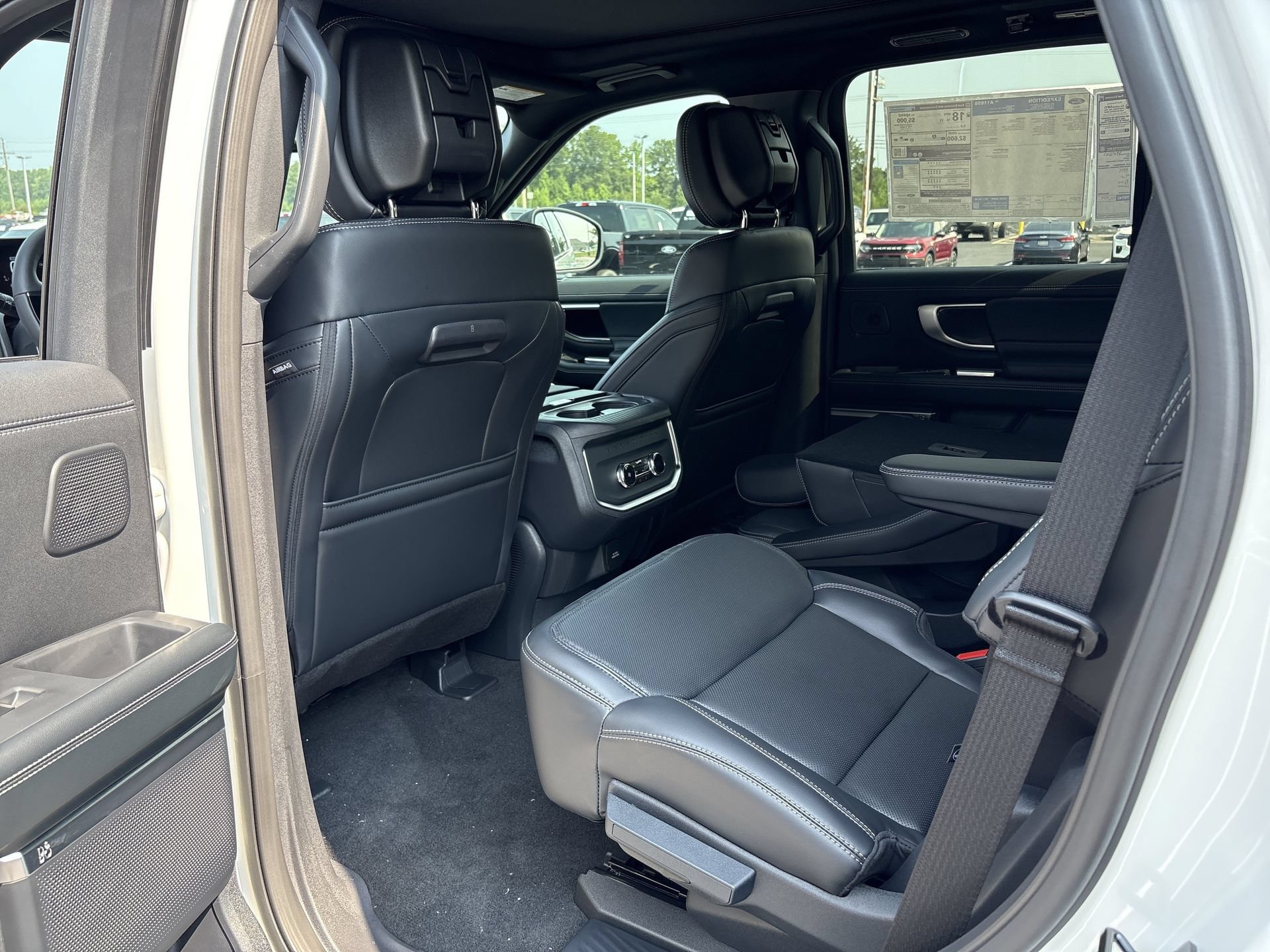 New 2027 Ford Expedition Platinum w/ Stealth Appearance Package RWD image 22